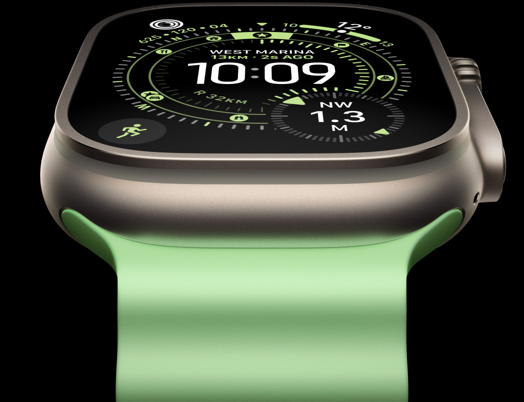 Apple Watch Ultra 3, kućište od titanija, prirodna boja, kompas na brojčaniku za orijentacijsko trčanje, remen Ocean, neon zelena boja