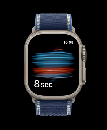 Apple Watch Ultra 3, titanium case, natural colour, blood oxygen test in the Health app